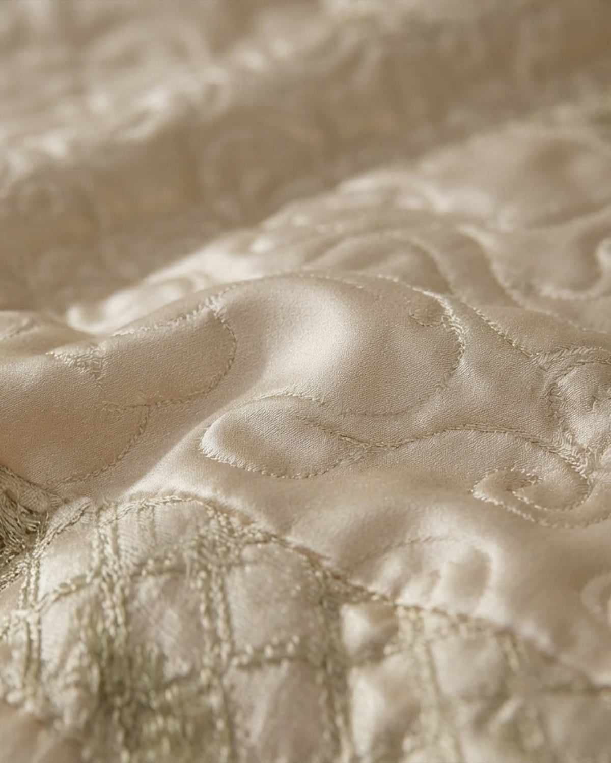 Ruby Silk 9 Piece Embroidered Bed Set -Pearl Majesty
