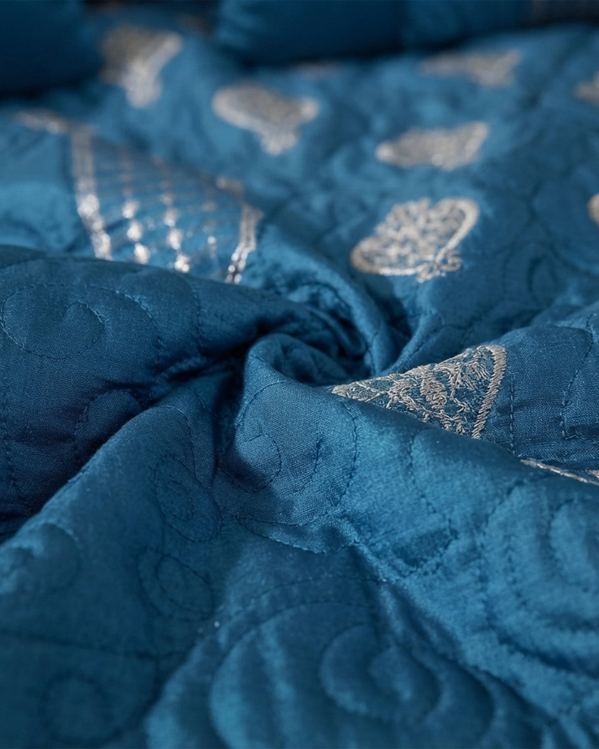 Ruby Silk 9 Piece Embroidered Bed Set -Regal Tide