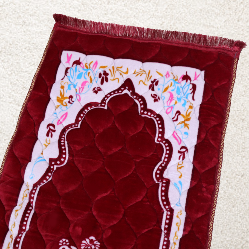 Kiswah Printed Prayer Mat-Nuraan