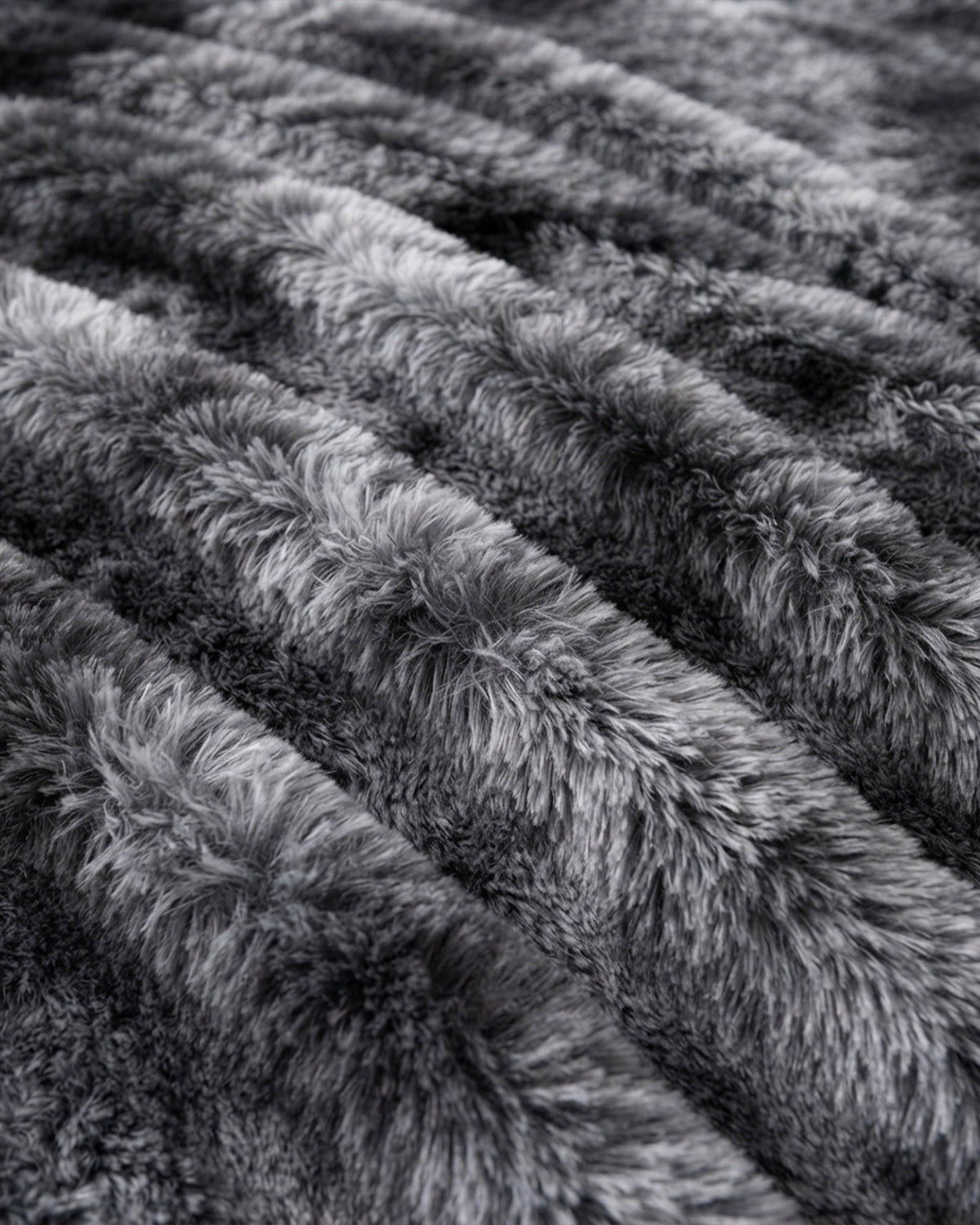 Shaggy Throw Blanket - Grey