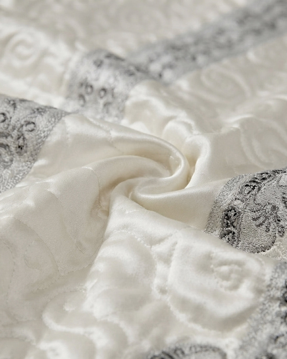 Ruby Silk 9 Piece Embroidered Bed Set - White Majesty