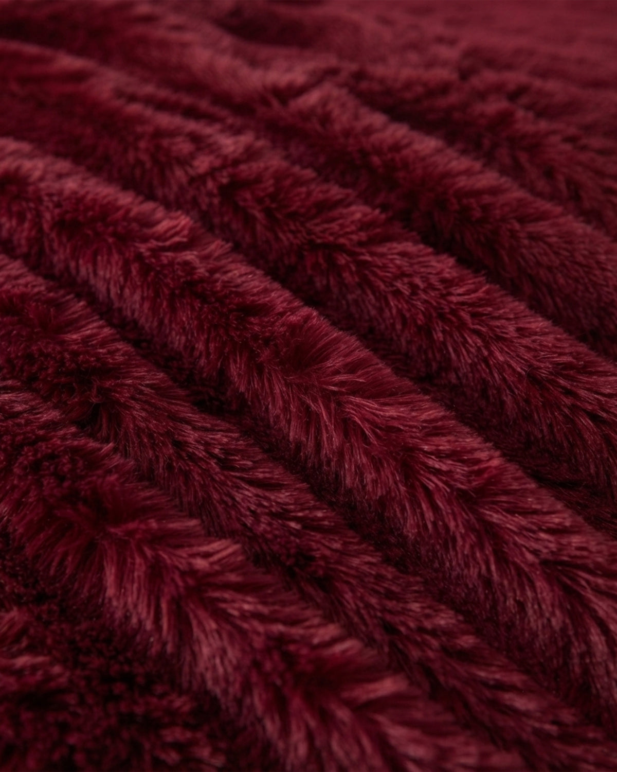 Shaggy Throw Blanket - Maroon