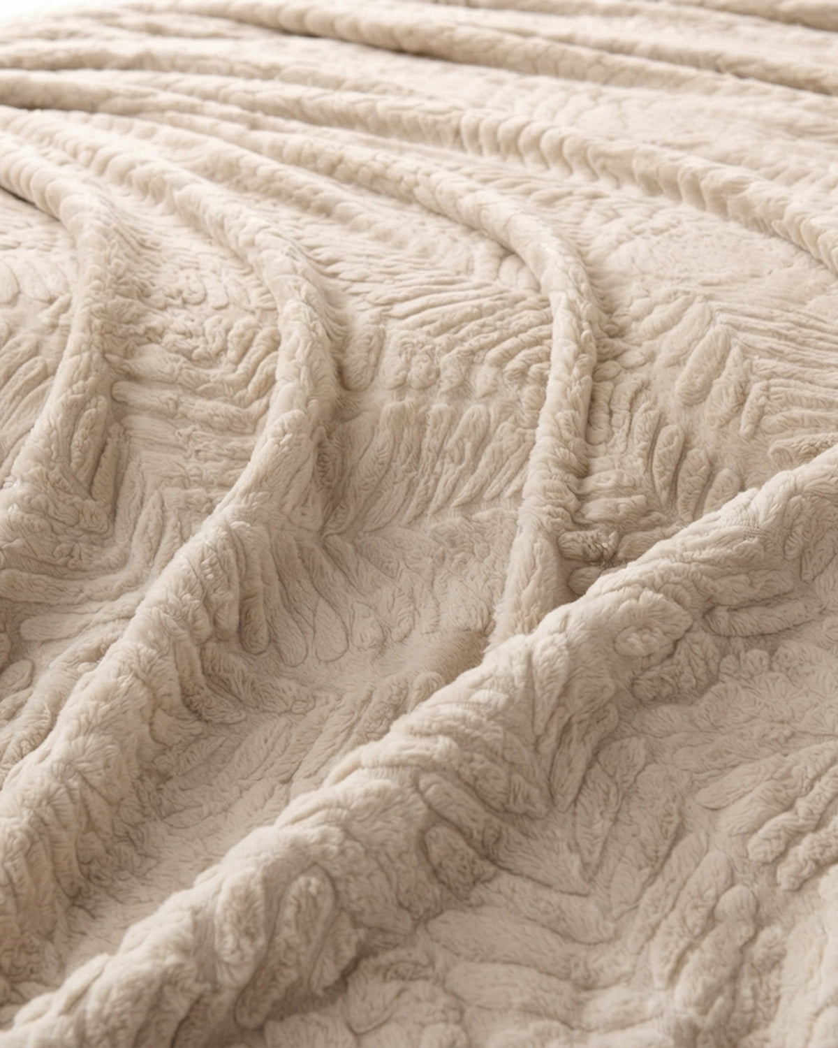 Rabbit Fur Throw Blanket - Cloud Dancer
