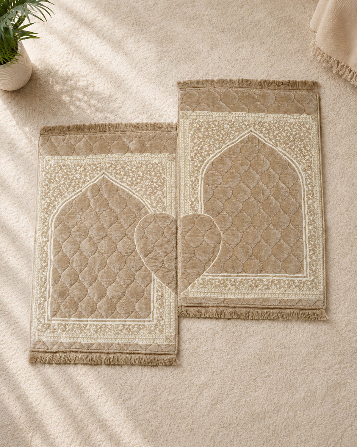 Arzoo Cloudy Bridal Bed Set 7 Pcs - Cream