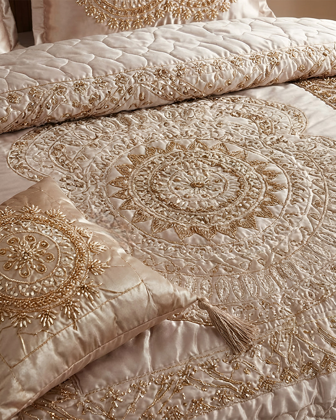 Shahnoor Bed Set 10 Pieces-Zarrin