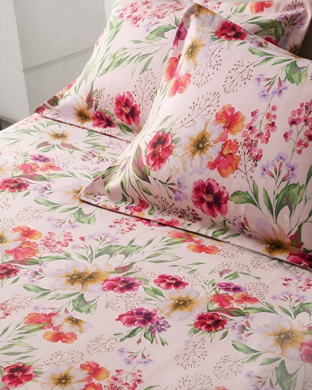 Fantasy Fitted Bed Sheet- Floral