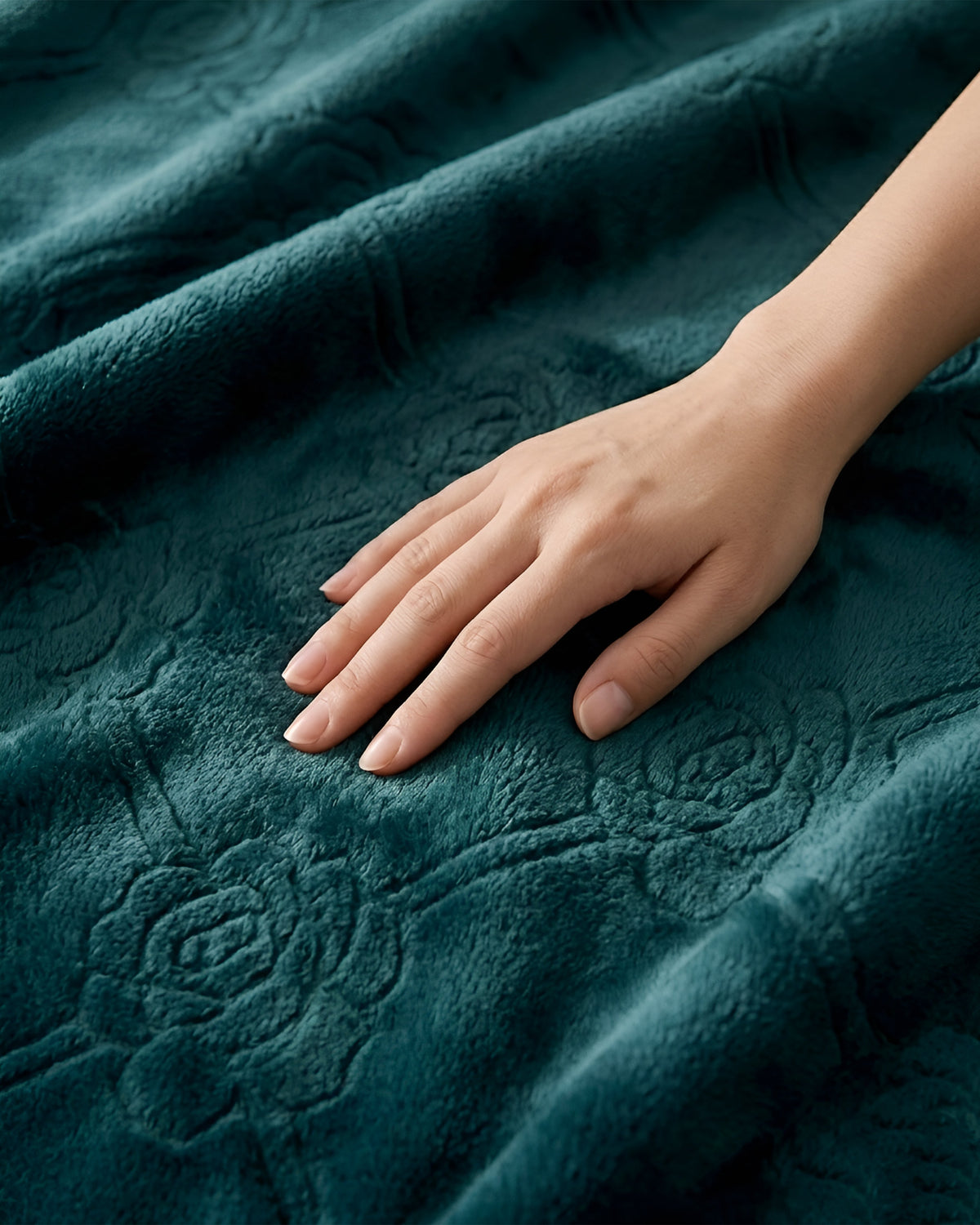 Mansion AC Flannel Blanket - Green