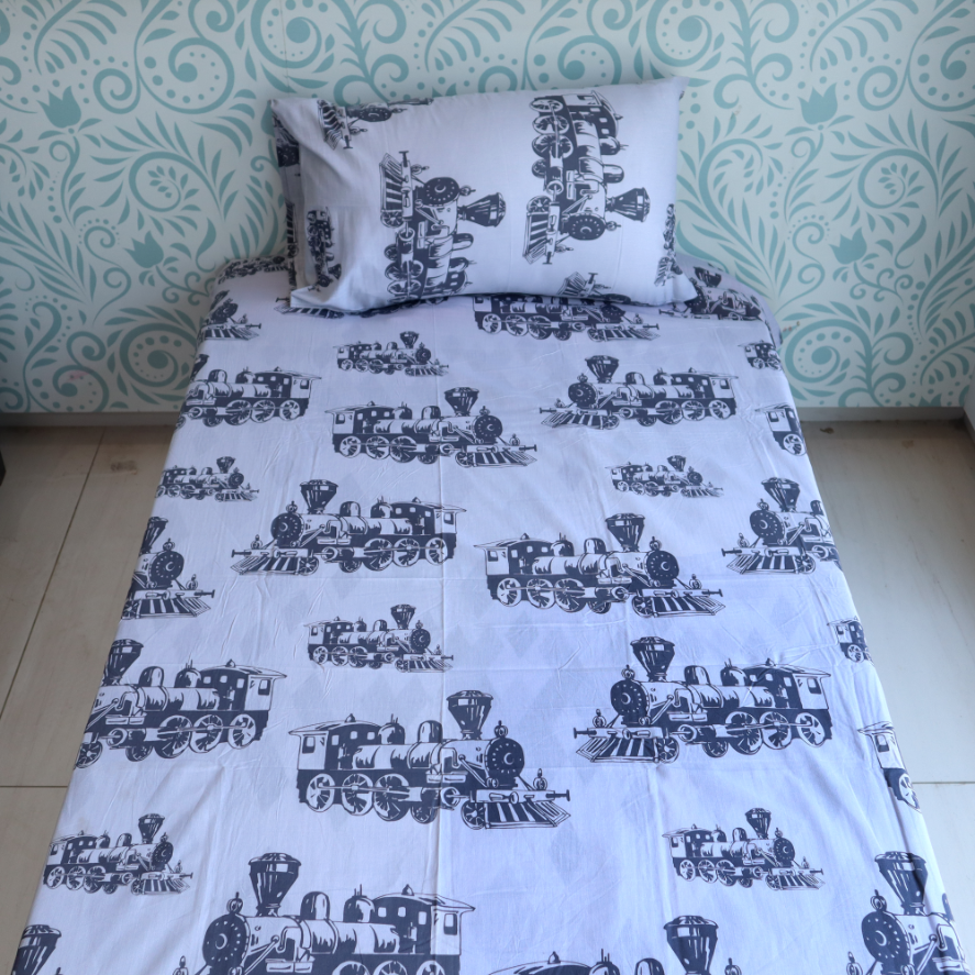 Pluto Kids Bedsheets Junior Size - Polar Express