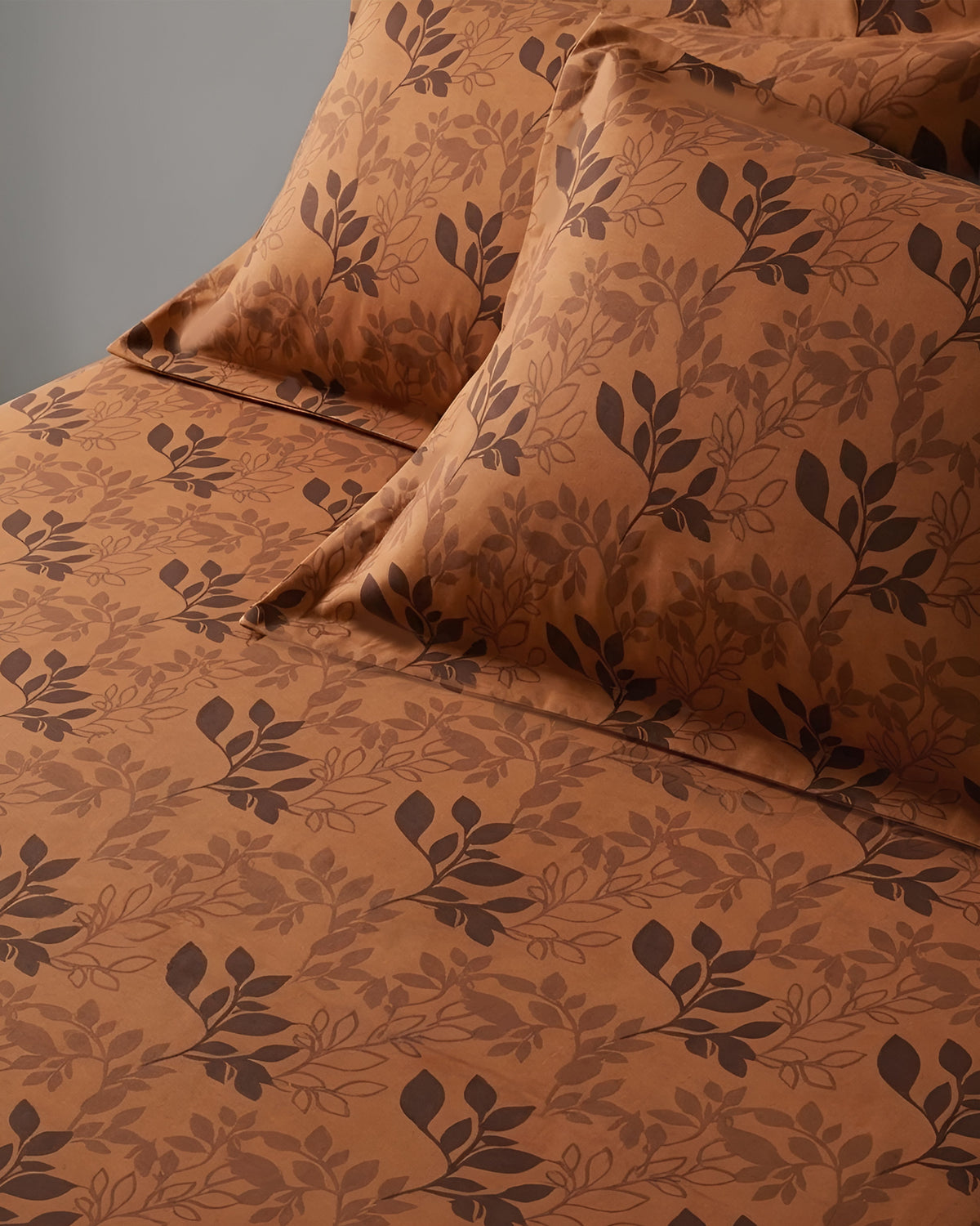 Fantasy Fitted Bed Sheet - Ochre